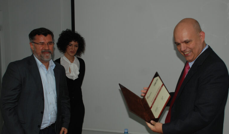 Holcim poklanja sigurnu kuću