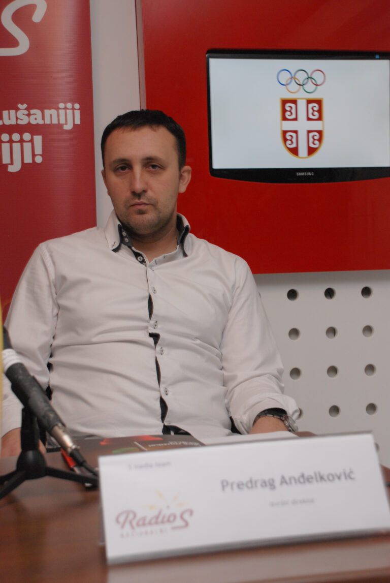 Internet ne ugožava radio, on ga nadopunjuje!