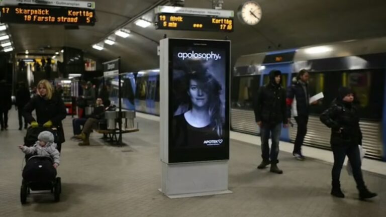 Zanimljiv real-time oglas u švedskom metrou
