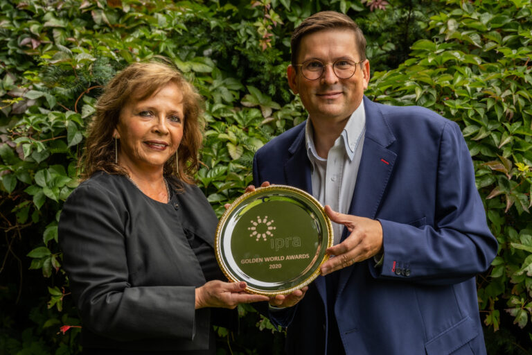 Danijelu Koletiću uručena IPRA Golden World Contribution Award!