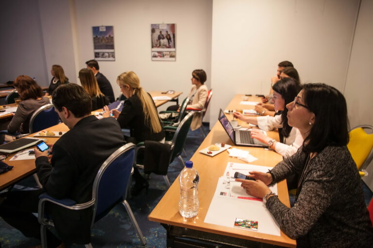 Održan prvi seminar o komunikacijama u finansijama i bankarstvu