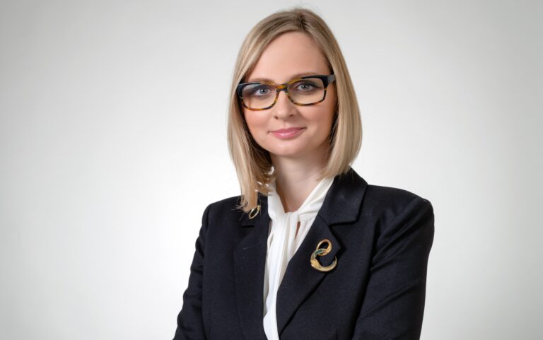 REMARKABLE stručnjak je onaj ko ne odustaje kada naiđe na prepreku već joj ide u susret!